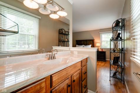6728 Chapel Hill Road Indianapolis IN 46214