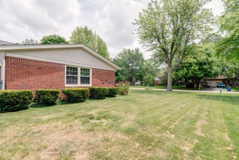 6728 Chapel Hill Road Indianapolis IN 46214