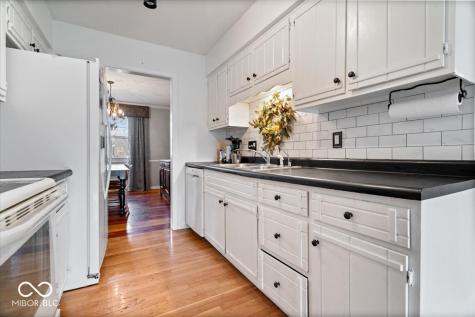 7905 Scarborough Boulevard South Drive Indianapolis IN 46256