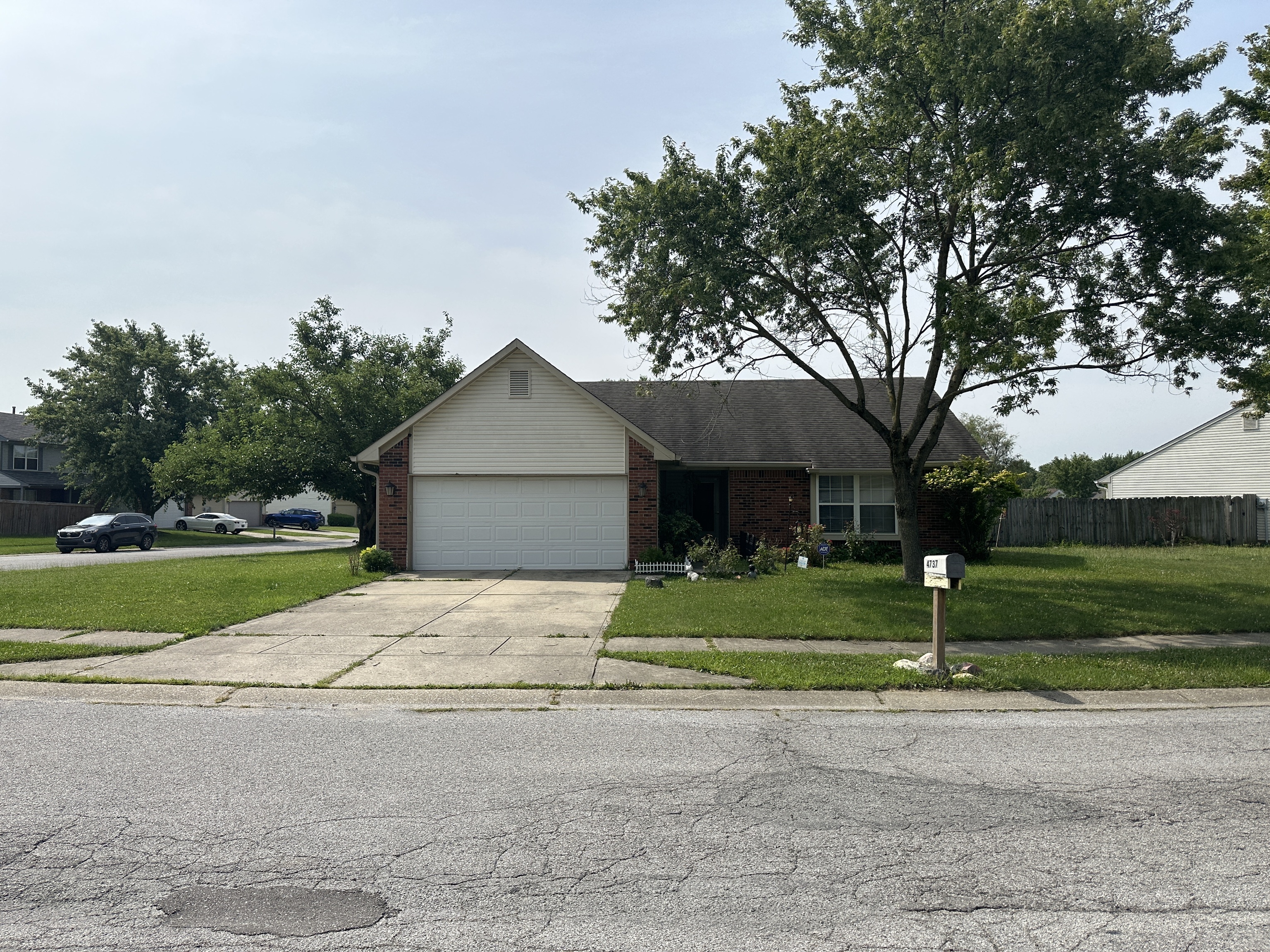 4737 Oakforge Drive Indianapolis IN 46254