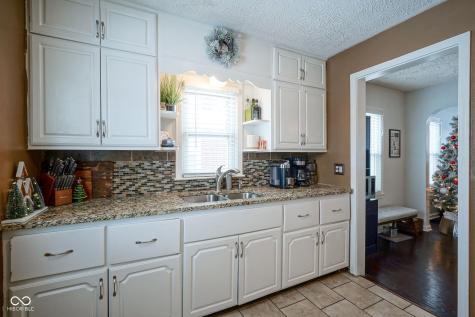 5029 Hillside Avenue Indianapolis IN 46205