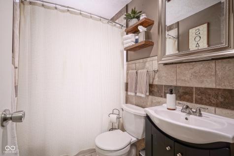 5029 Hillside Avenue Indianapolis IN 46205