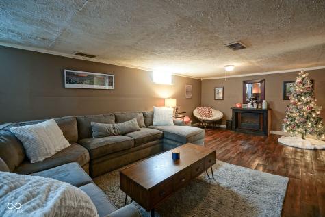 5029 Hillside Avenue Indianapolis IN 46205