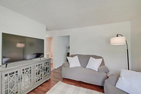 5706 Knoxville Drive Indianapolis IN 46221
