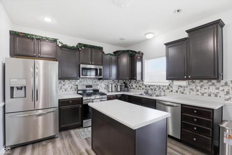 2268 Maple Stone Lane Greenwood IN 46143