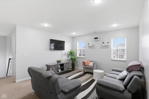 2268 Maple Stone Lane Greenwood IN 46143