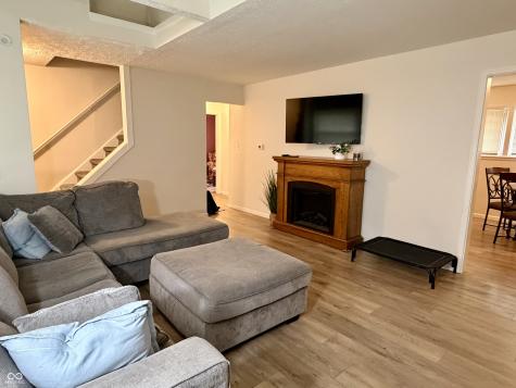 4071 Barnor Drive Indianapolis IN 46226
