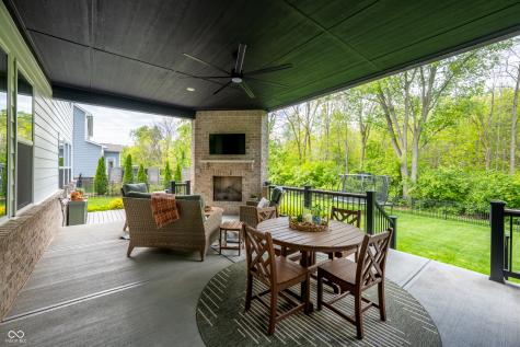 16398 Creeks Crossing Drive Westfield IN 46074