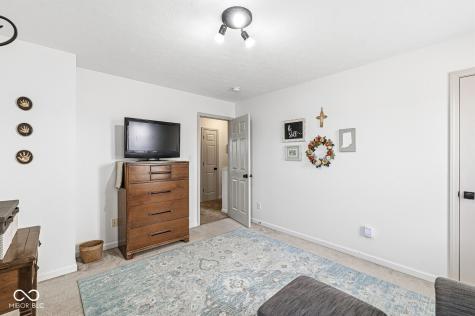 553 Crossfield Court Indianapolis IN 46239