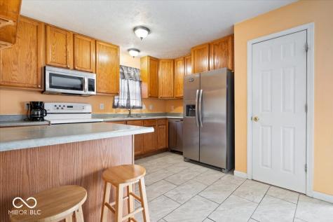 5208 Hodson Place Indianapolis IN 46241