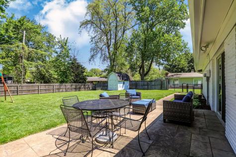562 Holliday Lane Indianapolis IN 46260