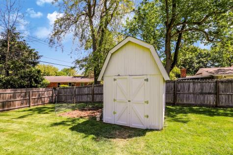 562 Holliday Lane Indianapolis IN 46260