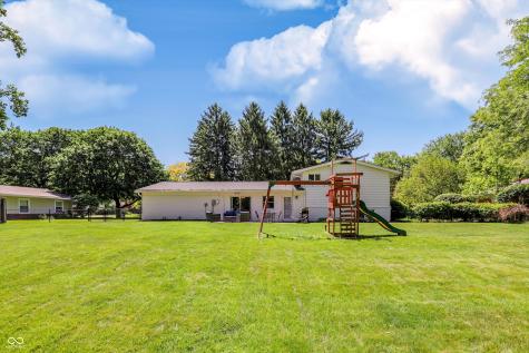 562 Holliday Lane Indianapolis IN 46260