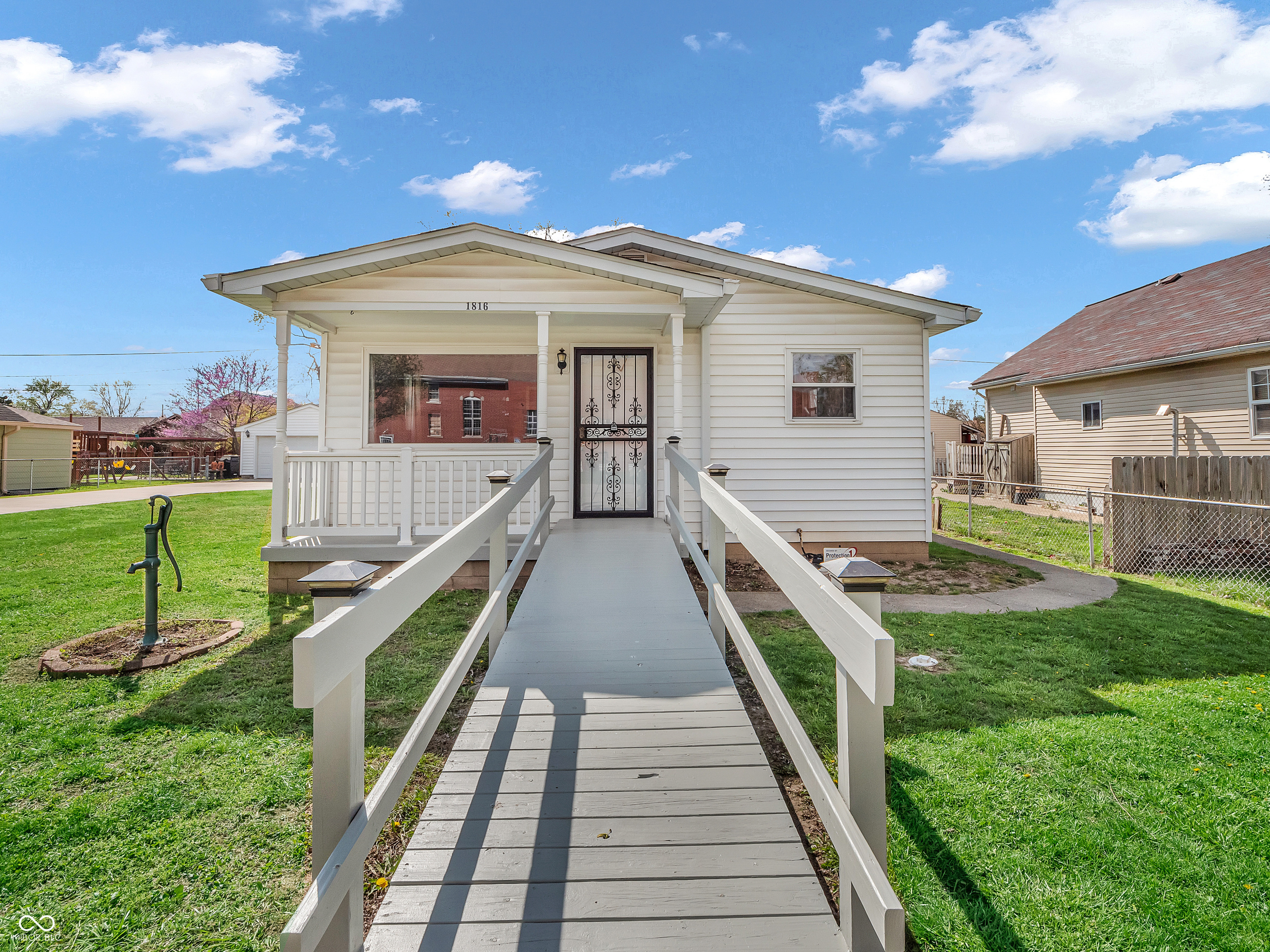 1816 N Moreland Avenue Indianapolis IN 46222