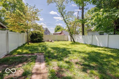 456 W Hillside Avenue Spencer IN 47460