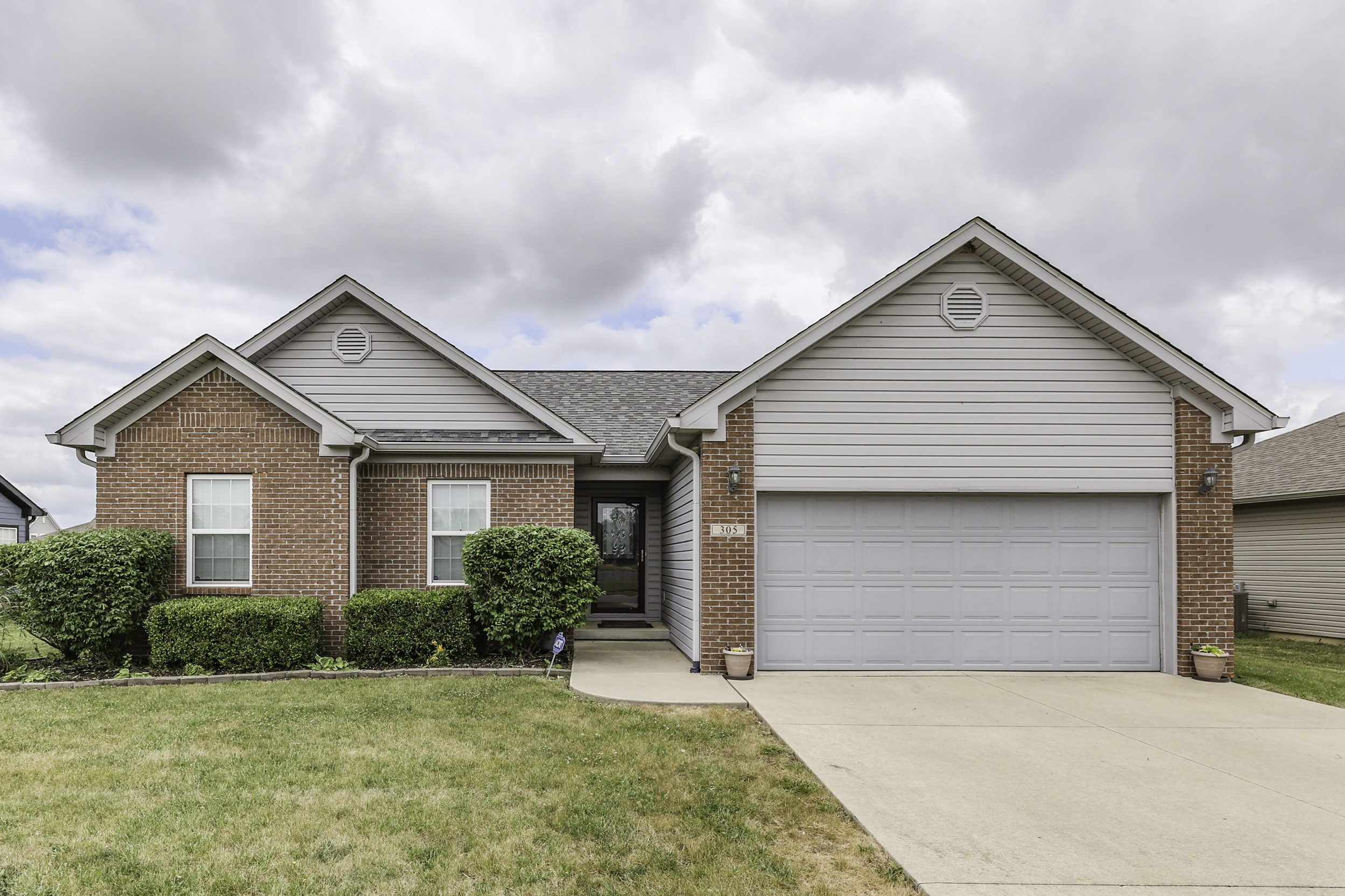 305 Pleasant Street Trafalgar IN 46181