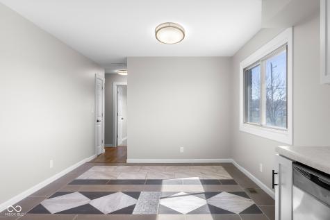 15841 E 265 N Columbus IN 47203
