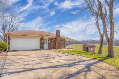 15841 E 265 N Columbus IN 47203