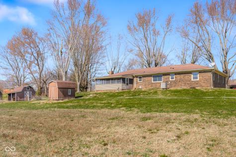 15841 E 265 N Columbus IN 47203