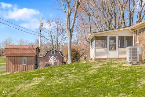 15841 E 265 N Columbus IN 47203