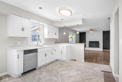 15841 E 265 N Columbus IN 47203