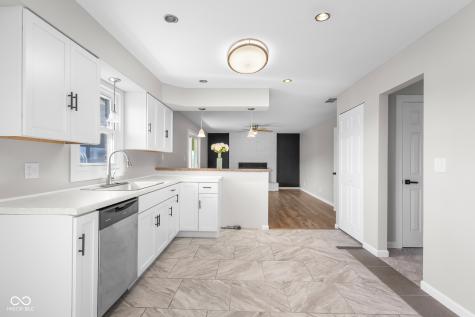 15841 E 265 N Columbus IN 47203