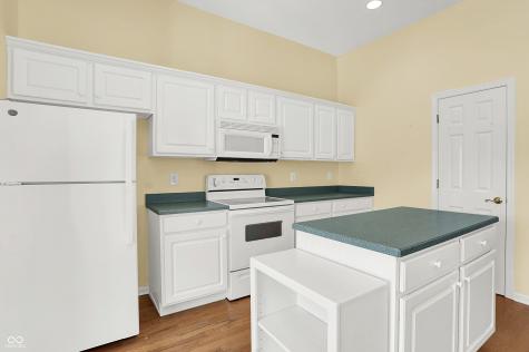 1554 Glen Manor Court Carmel IN 46032
