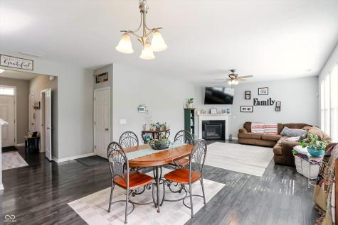 8408 Welder Place Indianapolis IN 46237