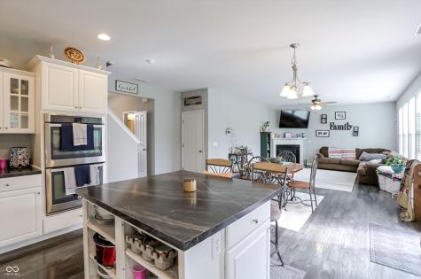 8408 Welder Place Indianapolis IN 46237