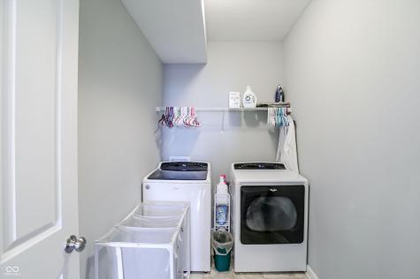 8408 Welder Place Indianapolis IN 46237