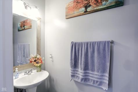 8408 Welder Place Indianapolis IN 46237