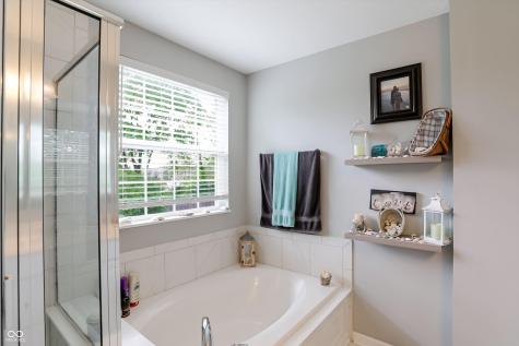 8408 Welder Place Indianapolis IN 46237