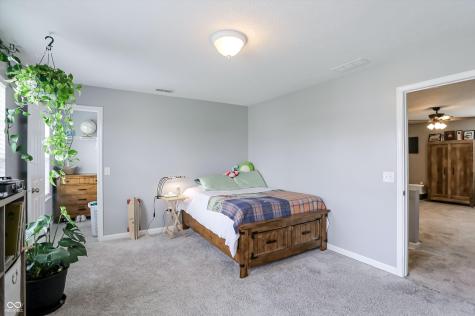 8408 Welder Place Indianapolis IN 46237