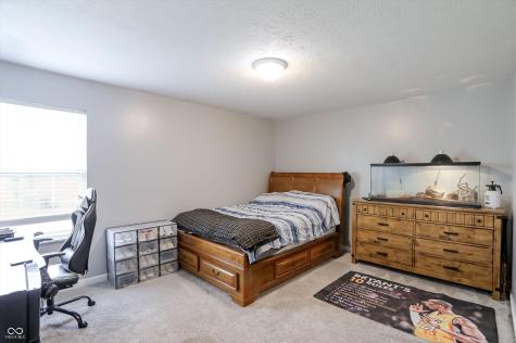 8408 Welder Place Indianapolis IN 46237