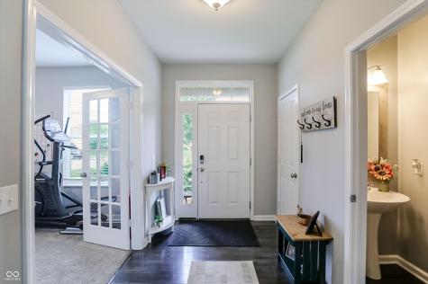 8408 Welder Place Indianapolis IN 46237