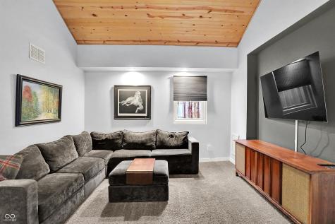 3715 Governors Road Indianapolis IN 46208