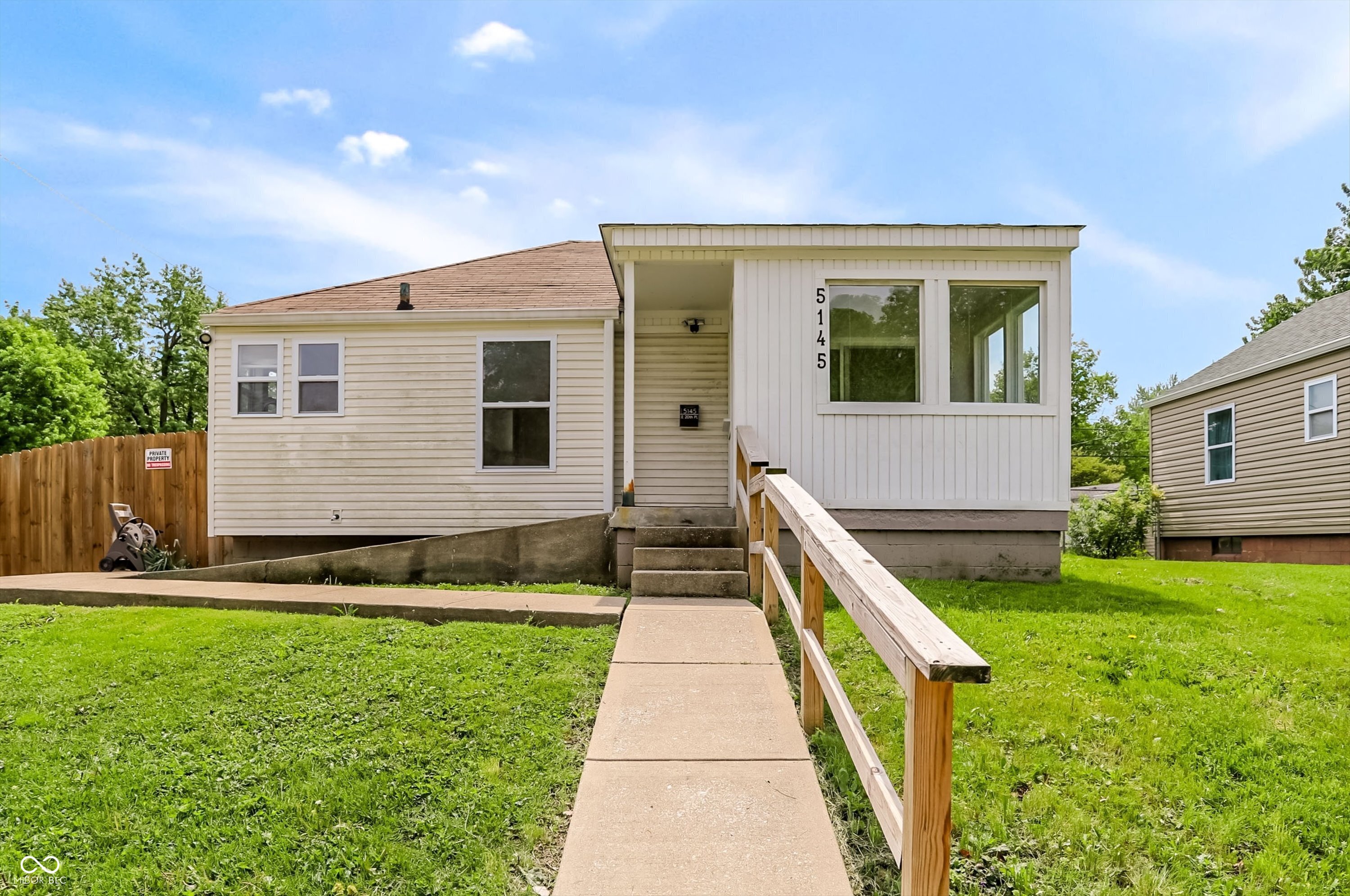 5145 E 20th Place Indianapolis IN 46218