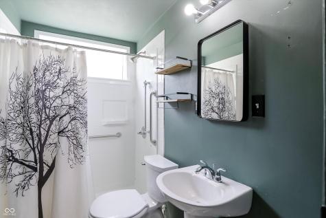 5145 E 20th Place Indianapolis IN 46218
