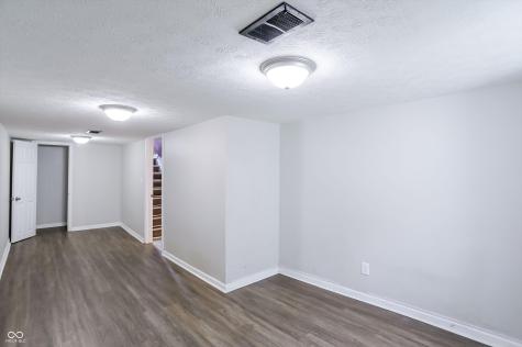 5145 E 20th Place Indianapolis IN 46218