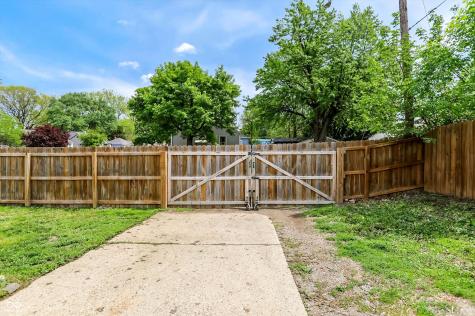 5145 E 20th Place Indianapolis IN 46218