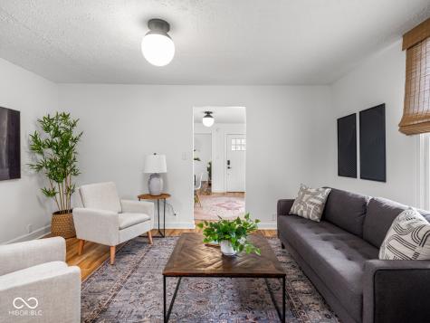 903 Dawson Street Indianapolis IN 46203