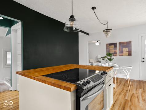 903 Dawson Street Indianapolis IN 46203