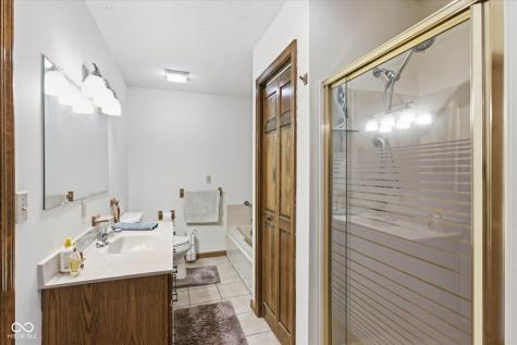 4618 W Harvest Lane Bloomington IN 47404