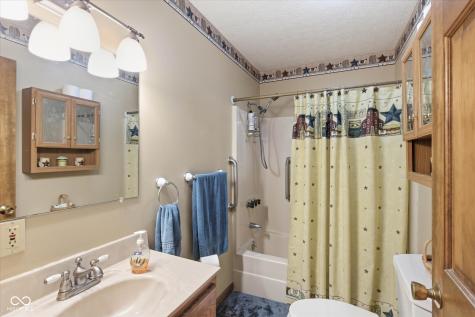 4618 W Harvest Lane Bloomington IN 47404