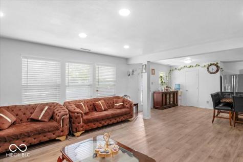 951 Curlew Lane Greenwood IN 46143