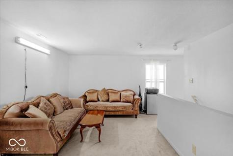 951 Curlew Lane Greenwood IN 46143