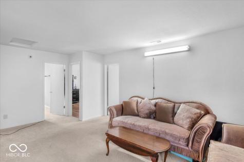 951 Curlew Lane Greenwood IN 46143