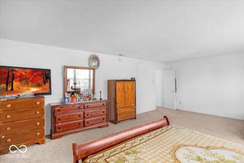 951 Curlew Lane Greenwood IN 46143