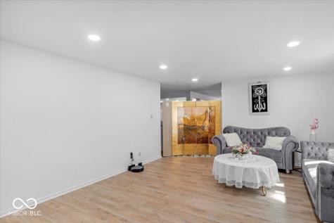 951 Curlew Lane Greenwood IN 46143