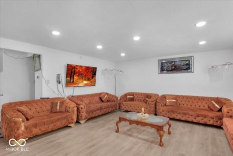 951 Curlew Lane Greenwood IN 46143